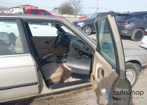 1989 BMW 325 I Automatic from USA, damaged, VIN WBAAD230XK8845195